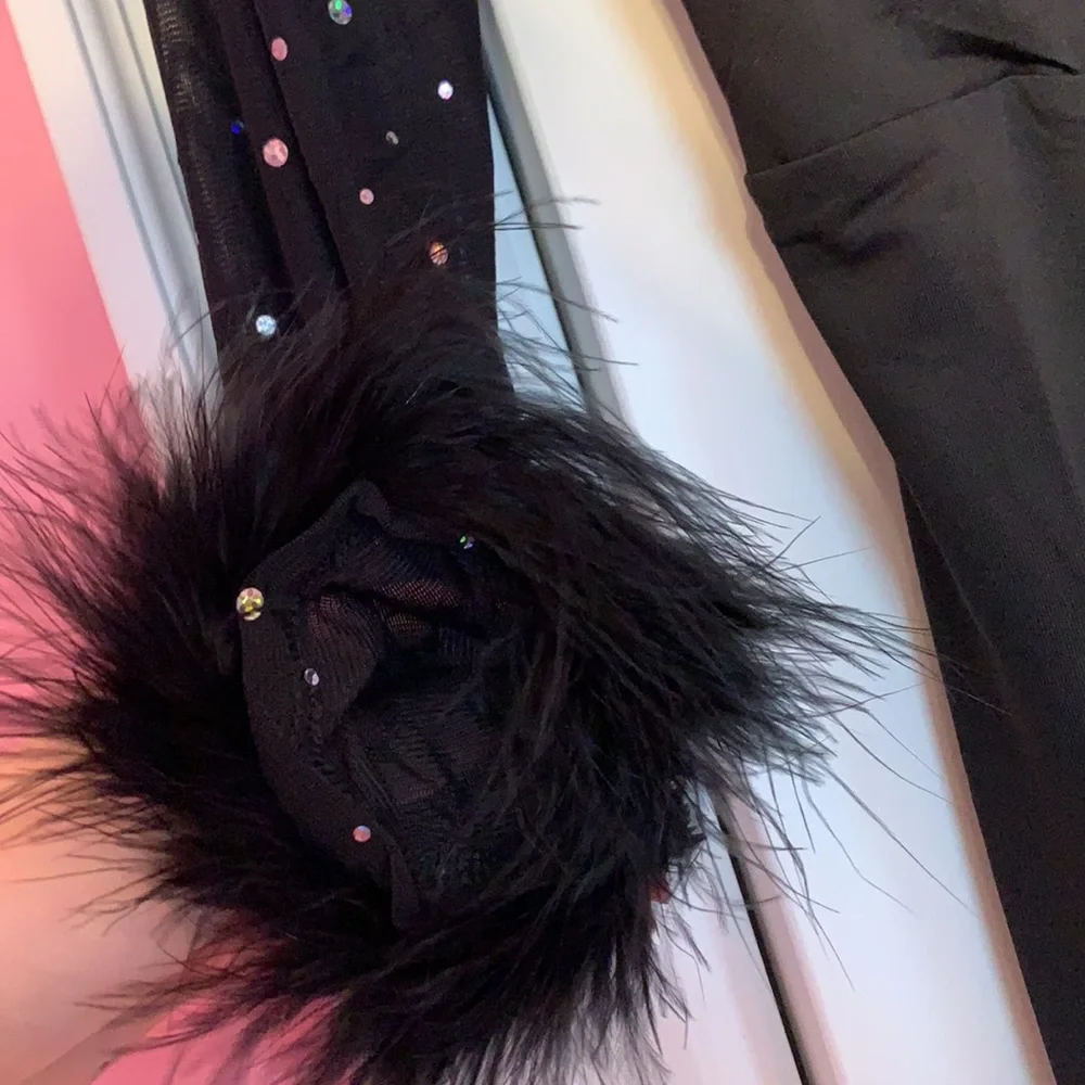 HOST PICK❣️Women’s Glitter/Mesh/Feather sleeve Party Dress XS - Picture 5 of 9